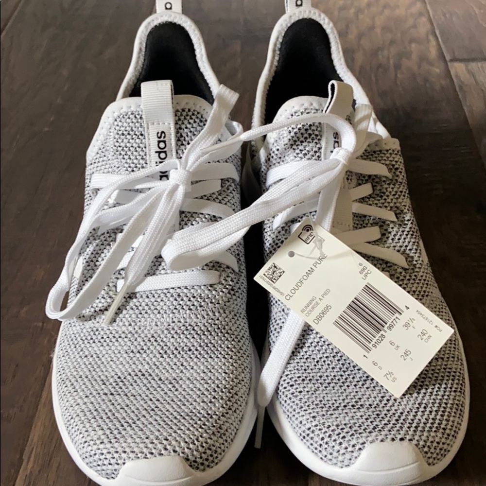 Brand new women’s Adidas Cloudfoam size 7.5